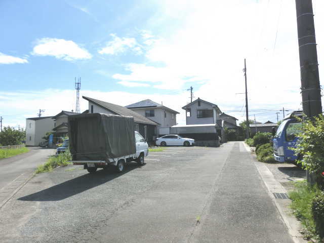 木曽川町外割田　第1 駐車場（ 9台 ）